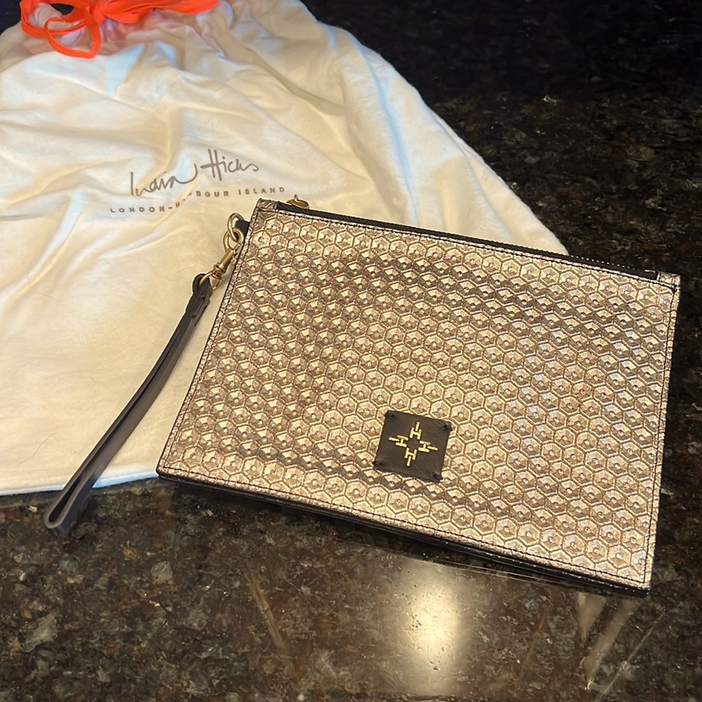 NWOT India Hicks Moonlight Clutch